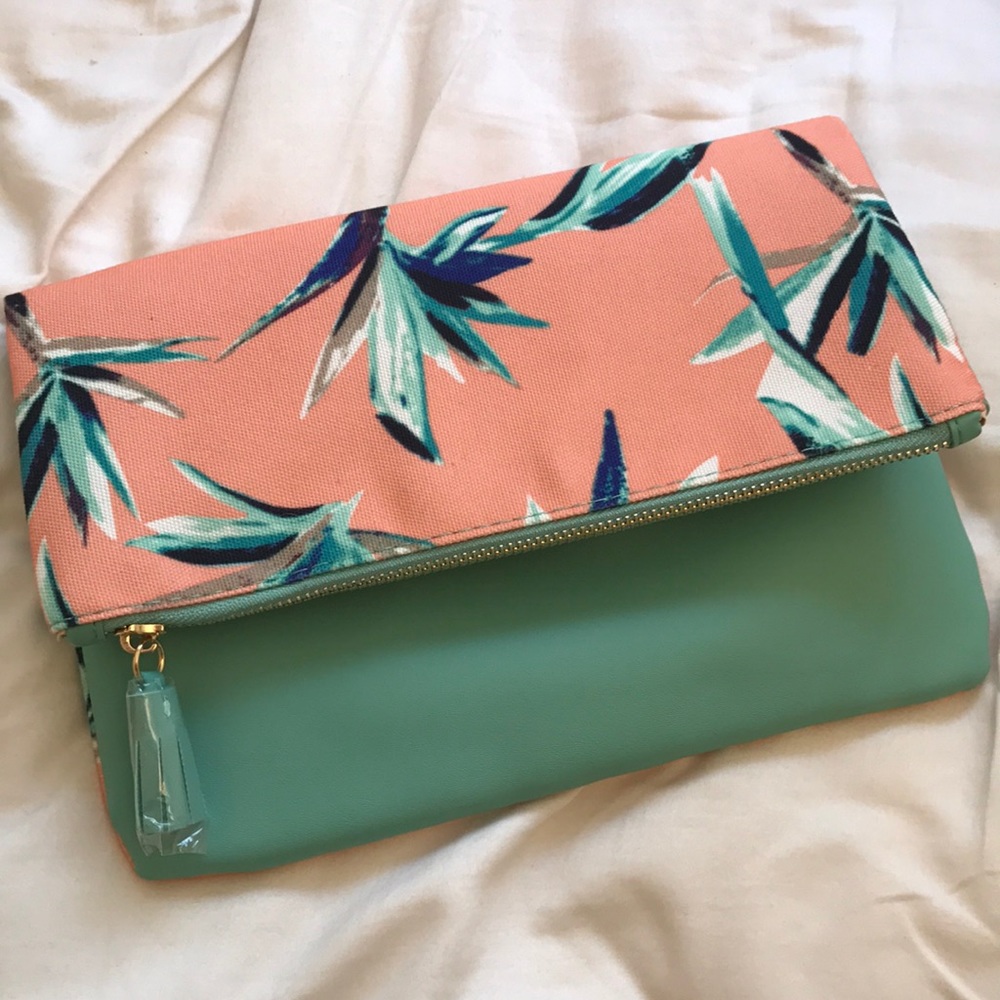 Floral clutch
